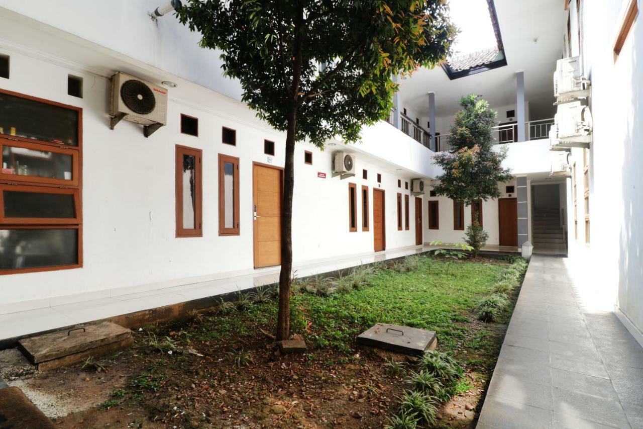 Sapadia Guest House Bandung Exterior foto